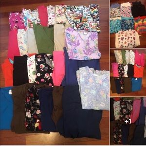 Women’s scrubs size 3x. 30 + pieces of clothing
